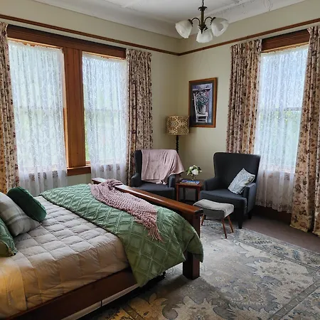 The Fern & Thistle Luxury Accommodation- Drinks, Hotpool, Sauna Balclutha Exterior photo