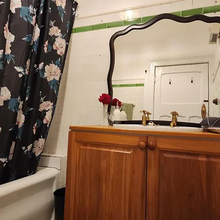 The Fern & Thistle Luxury Accommodation- Drinks, Hotpool, Sauna Balclutha Room photo