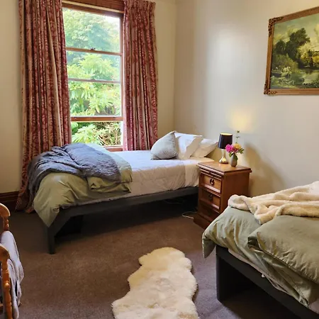 The Fern & Thistle Luxury Accommodation- Drinks, Hotpool, Sauna Balclutha Exterior photo
